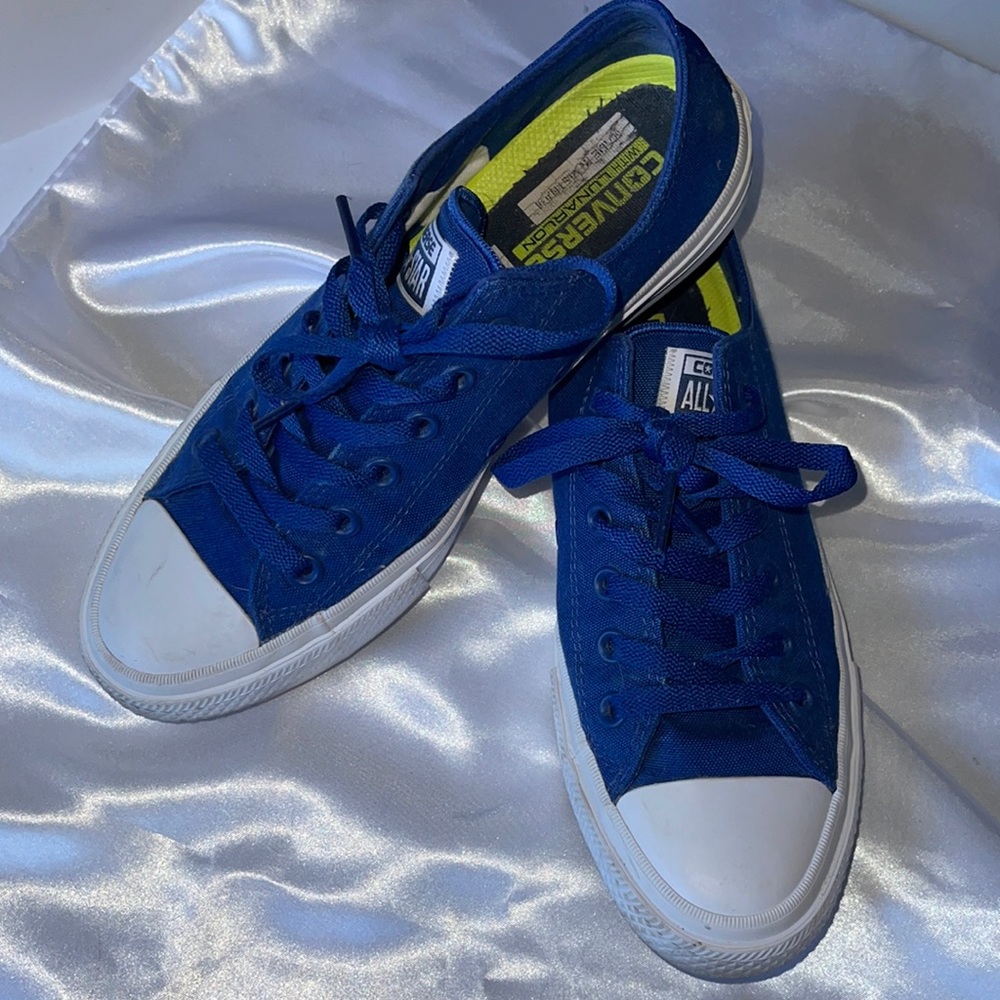 Women's Chuck Taylor II Sneakers - Size 9